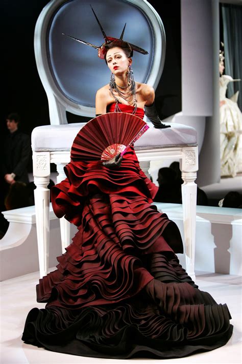 botte dior bout carré galliano|Christian Dior Spring 2007 Couture Collection .